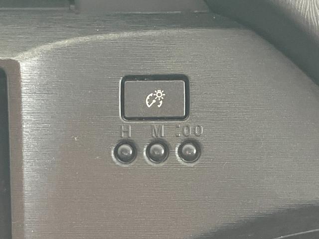 プリウス Ｓツーリングセレクション・Ｇ’ｓ　ＥＴＣ／Ｇ’ｓアルミホイール／スマートキー／デジタルインナーミラー／ＨＩＤヘッドランプ（37枚目）