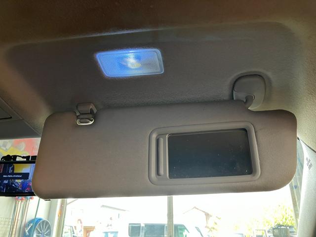 プリウス Ｓツーリングセレクション・Ｇ’ｓ　ＥＴＣ／Ｇ’ｓアルミホイール／スマートキー／デジタルインナーミラー／ＨＩＤヘッドランプ（38枚目）