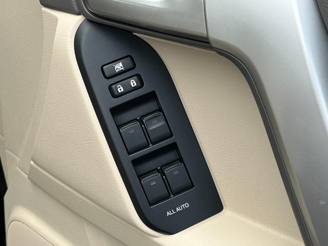 TX Lパッケージ モデリスタエアロ サンルーフ 純正19インチAW ETC バックカメラ 禁煙車 クルーズコントロール パワーシート(12枚目)