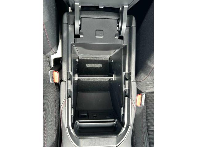 マツダオート三輪　純正フロントガラス マツダオート三輪純正フロントガラス