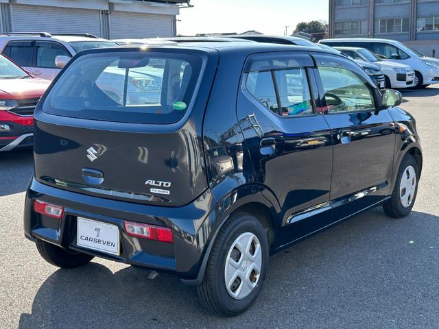 アルト Ｌ　アイドリングストップ　シートヒーター　ＣＤデッキ　キーレスエントリー　ベンチシート　横滑り防止装置　ＡＢＳ　運転席・助手席エアバック（6枚目）
