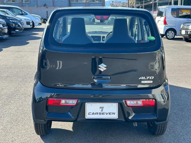 アルト Ｌ　アイドリングストップ　シートヒーター　ＣＤデッキ　キーレスエントリー　ベンチシート　横滑り防止装置　ＡＢＳ　運転席・助手席エアバック（7枚目）