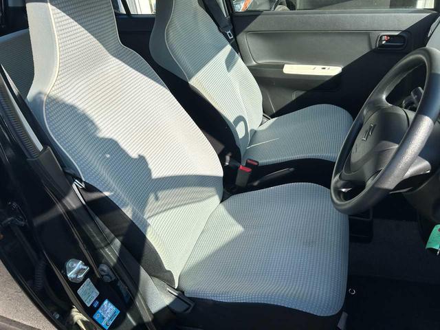 アルト Ｌ　アイドリングストップ　シートヒーター　ＣＤデッキ　キーレスエントリー　ベンチシート　横滑り防止装置　ＡＢＳ　運転席・助手席エアバック（13枚目）
