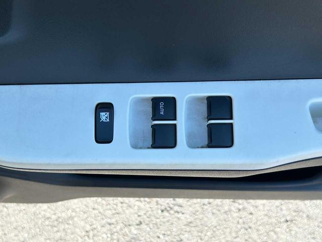 アルト Ｌ　アイドリングストップ　シートヒーター　ＣＤデッキ　キーレスエントリー　ベンチシート　横滑り防止装置　ＡＢＳ　運転席・助手席エアバック（17枚目）