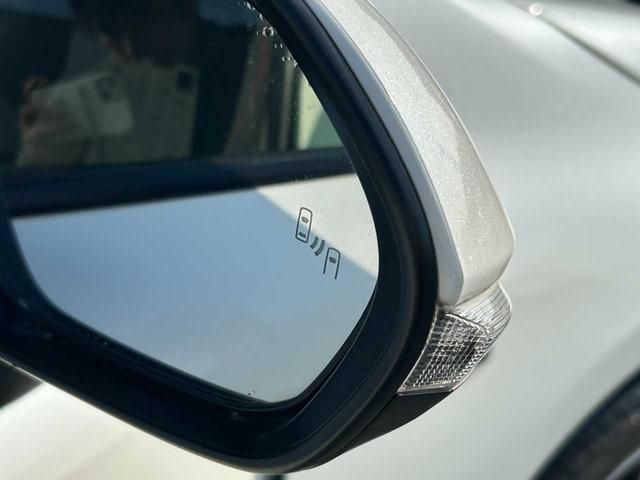カローラスポーツ ハイブリッドＧ　Ｚ　モデリスタフルエアロ　純正フルセグナビ　Ｂｌｕｅｔｏｏｔｈ　ＣＤ／ＤＶＤ　バックカメラ　フロントカメラ　ＥＴＣ　ブラインドスポットモニター　オートライト　ＬＥＤヘッドライト　禁煙車（11枚目）