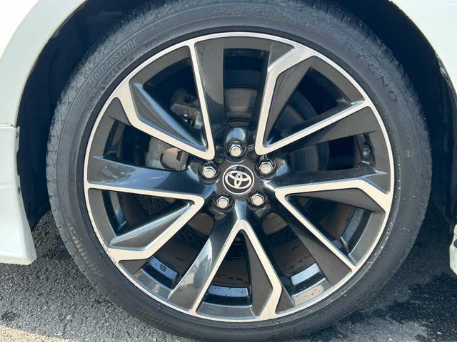 カローラスポーツ ハイブリッドＧ　Ｚ　モデリスタフルエアロ　純正フルセグナビ　Ｂｌｕｅｔｏｏｔｈ　ＣＤ／ＤＶＤ　バックカメラ　フロントカメラ　ＥＴＣ　ブラインドスポットモニター　オートライト　ＬＥＤヘッドライト　禁煙車（13枚目）