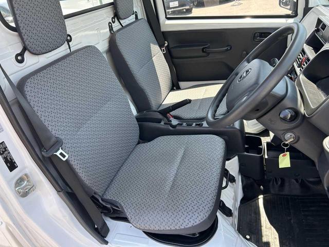 ＮＴ１００クリッパートラック ＤＸ　オートマ車　ＥＴＣ　ラジオ　エアコン　パワーステアリング　三方開　積載可能量３５０ｋｇ（16枚目）