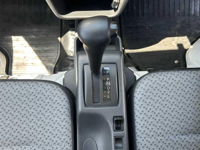 ＮＴ１００クリッパートラック ＤＸ　オートマ車　ＥＴＣ　ラジオ　エアコン　パワーステアリング　三方開　積載可能量３５０ｋｇ（24枚目）