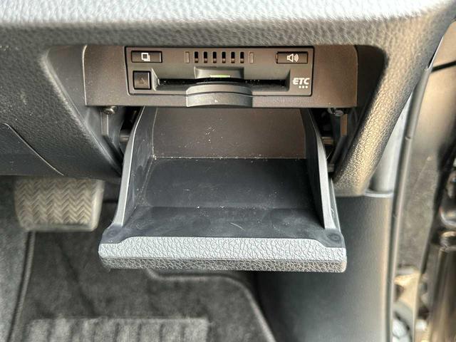 ノア Ｓｉ　ダブルバイビーＩＩ　純正ナビ　フルセグ　後席モニター　Ｂｌｕｅｔｏｏｔｈ　バックカメラ　両側電動スライド（22枚目）