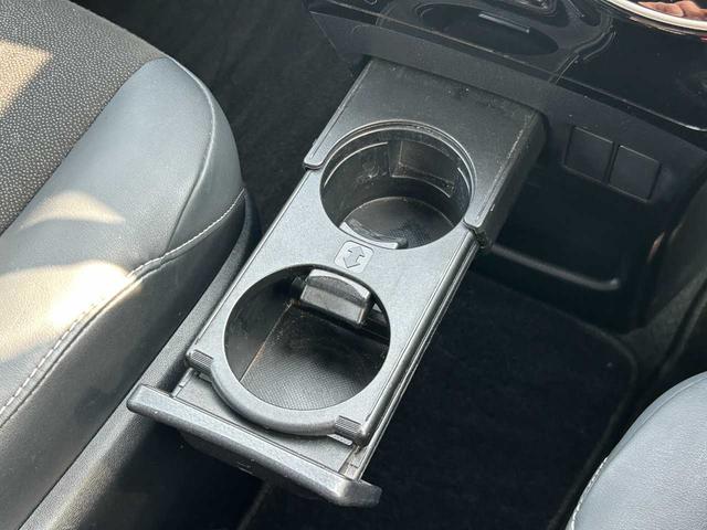ノア Ｓｉ　ダブルバイビーＩＩ　純正ナビ　フルセグ　後席モニター　Ｂｌｕｅｔｏｏｔｈ　バックカメラ　両側電動スライド（31枚目）