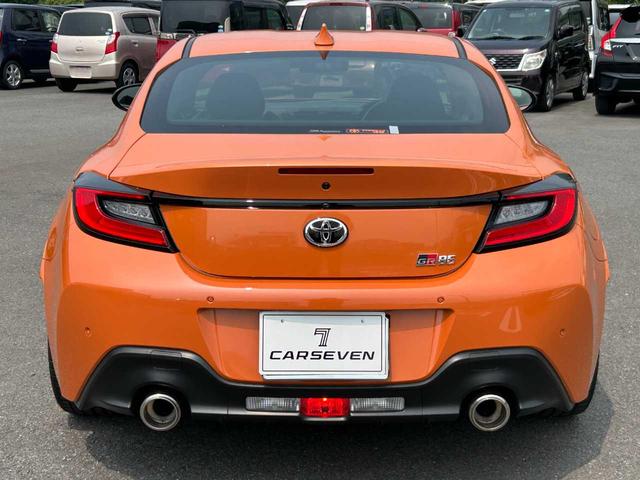 ＧＲ８６ ＲＺ　１０ｔｈアニバーサリーリミテッド　６ＡＴ　フルセグナビ　Ｂｌｕｅｔｏｏｔｈ　バックカメラ　シートヒーター　ＥＴＣ（8枚目）