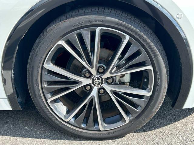 プリウス Ｚ　ガラスルーフ　純正ナビ　フルセグ　Ｂｌｕｅｔｏｏｔｈ　全方位モニター　シートヒーター　シートクーラー　パワーシート　シートメモリー　クルコン　電動リアゲート（13枚目）