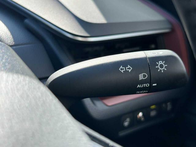 プリウス Ｚ　ガラスルーフ　純正ナビ　フルセグ　Ｂｌｕｅｔｏｏｔｈ　全方位モニター　シートヒーター　シートクーラー　パワーシート　シートメモリー　クルコン　電動リアゲート（24枚目）