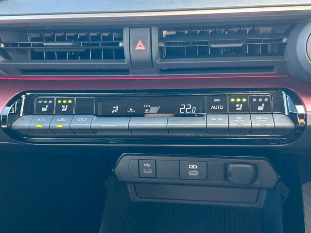 プリウス Ｚ　ガラスルーフ　純正ナビ　フルセグ　Ｂｌｕｅｔｏｏｔｈ　全方位モニター　シートヒーター　シートクーラー　パワーシート　シートメモリー　クルコン　電動リアゲート（33枚目）