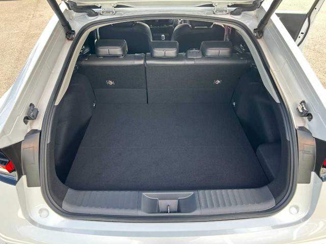 プリウス Ｚ　ガラスルーフ　純正ナビ　フルセグ　Ｂｌｕｅｔｏｏｔｈ　全方位モニター　シートヒーター　シートクーラー　パワーシート　シートメモリー　クルコン　電動リアゲート（47枚目）