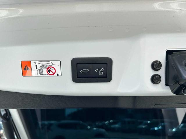 プリウス Ｚ　ガラスルーフ　純正ナビ　フルセグ　Ｂｌｕｅｔｏｏｔｈ　全方位モニター　シートヒーター　シートクーラー　パワーシート　シートメモリー　クルコン　電動リアゲート（48枚目）
