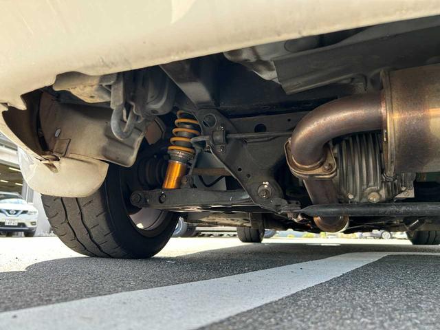ユーノスロードスター Ｒ２リミテッド　ＢＰ－ＶＥ型エンジン載替　６ＭＴ　フルコン制御　社外エキマニ　東名ポンカム　スポーツキャタライザー　オーリンズ車高調　クスコ１．５ＷＡＹデフ　ＮＢダッシュ（13枚目）