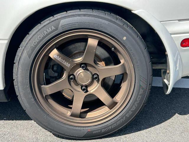 ユーノスロードスター Ｒ２リミテッド　ＢＰ－ＶＥ型エンジン載替　６ＭＴ　フルコン制御　社外エキマニ　東名ポンカム　スポーツキャタライザー　オーリンズ車高調　クスコ１．５ＷＡＹデフ　ＮＢダッシュ（17枚目）