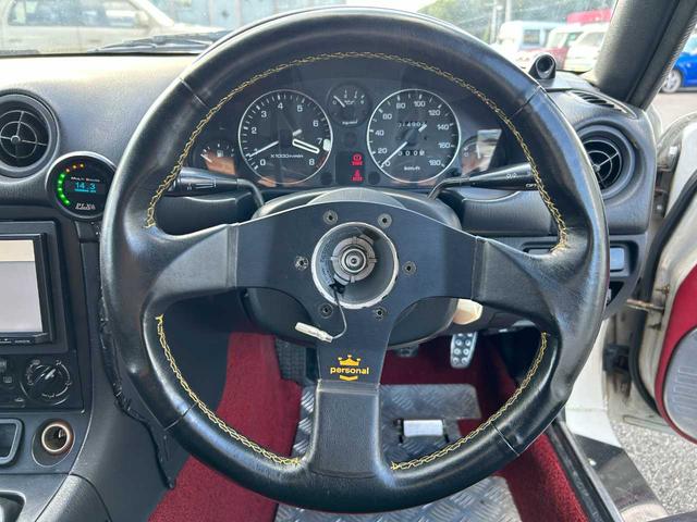 ユーノスロードスター Ｒ２リミテッド　ＢＰ－ＶＥ型エンジン載替　６ＭＴ　フルコン制御　社外エキマニ　東名ポンカム　スポーツキャタライザー　オーリンズ車高調　クスコ１．５ＷＡＹデフ　ＮＢダッシュ（20枚目）