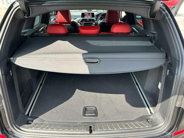 X3 M40d パノラマガラスサンルーフ 赤レザーシート アクティブクルーズコントロール 360°カメラ 純正ナビ オートマチックテールゲート パワーシート フルセグTV(44枚目)