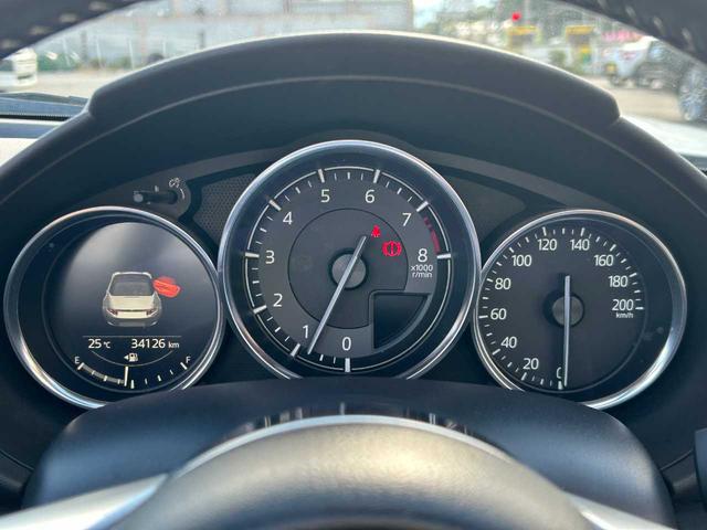 ロードスター １００周年特別記念車　６速ＭＴ　赤革　ＢＯＳＥ　ダークチェリーソフトトップ　ＴＶ　ＤＶＤ再生　シートヒーター　クリアランスソナー　バックカメラ　Ｂｌｕｅｔｏｏｔｈ（27枚目）