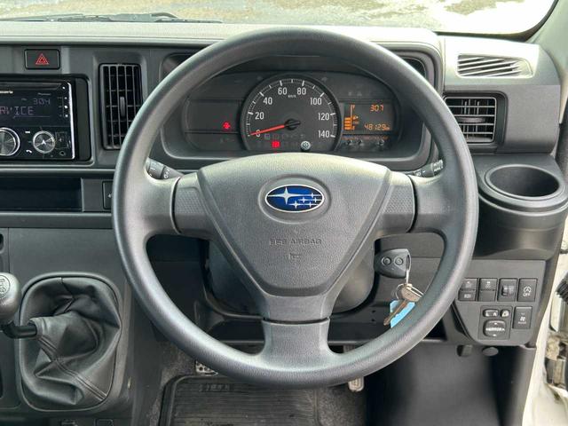 サンバーバン ＶＣスマートアシスト　５ＭＴ　４ＷＤ　ＬＥＤヘッドランプ　フォグランプ　キーレス　Ｂｌｕｅｔｏｏｔｈ　ＣＤ（17枚目）