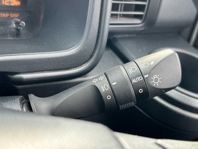 サンバーバン ＶＣスマートアシスト　５ＭＴ　４ＷＤ　ＬＥＤヘッドランプ　フォグランプ　キーレス　Ｂｌｕｅｔｏｏｔｈ　ＣＤ（22枚目）