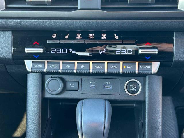 トライトン ＧＳＲ　純正９型ナビ　フルセグ　Ｂｌｕｅｔｏｏｔｈ　全周囲カメラ　シートヒーター　パワーシート　レーダークルーズ（29枚目）