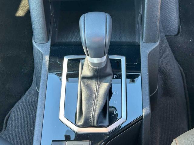 トライトン ＧＳＲ　純正９型ナビ　フルセグ　Ｂｌｕｅｔｏｏｔｈ　全周囲カメラ　シートヒーター　パワーシート　レーダークルーズ（30枚目）