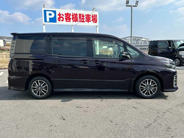 ヴォクシー ＺＳ　フルセグナビ　Ｂｌｕｅｔｏｏｔｈ　バックカメラ　ＥＴＣ　両側電動スライド（5枚目）