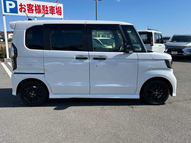 N-BOXカスタム L スタイル+ブラック 純正ナビ フルセグ Bluetooth CD/DVD バックカメラ 両側電動スライド クルーズコントロール シートヒーター(5枚目)