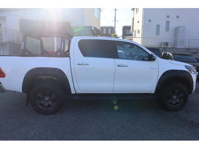 ハイラックス Ｚ　ＹＡＫＩＭＡ　オーバーハウル　ルーフテント　トノカバー　リフトアップ　パナソニック１０インチ有機ＥＬディスプレイ（5枚目）