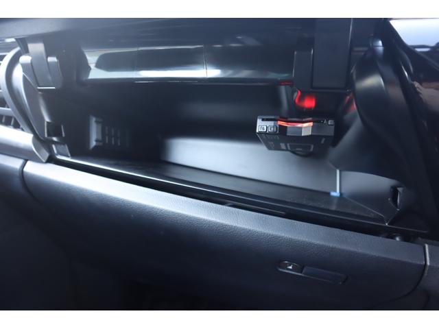 ハイラックス Ｚ　ＹＡＫＩＭＡ　オーバーハウル　ルーフテント　トノカバー　リフトアップ　パナソニック１０インチ有機ＥＬディスプレイ（11枚目）