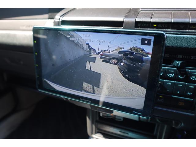 クラウンステーションワゴン ロイヤルサルーン　ロイヤルサルーン　車検付／ベンチシート／コラムシフト／８人乗／サンルーフ／ＥＴＣ／ディスプレイオーディオ／バックカメラ／ＥＴＣ／パワーシート／電動格納ミラー／ＮＡＲＤＩステアリング／社外アルミ（6枚目）