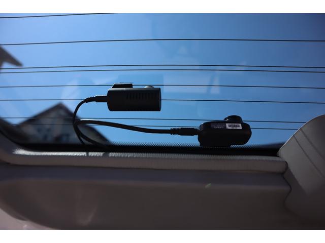 クラウンステーションワゴン ロイヤルサルーン　ロイヤルサルーン　車検付／ベンチシート／コラムシフト／８人乗／サンルーフ／ＥＴＣ／ディスプレイオーディオ／バックカメラ／ＥＴＣ／パワーシート／電動格納ミラー／ＮＡＲＤＩステアリング／社外アルミ（8枚目）