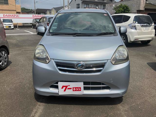ミライース Ｘ　メモリアルエディション　キーレスエントリー　アイドリングストップ　電動格納ミラー　ＣＶＴ　盗難防止システム　ＡＢＳ　ＣＤ　ミュージックプレイヤー接続可　アルミホイール　衝突安全ボディ　エアコン　パワーステアリング（13枚目）