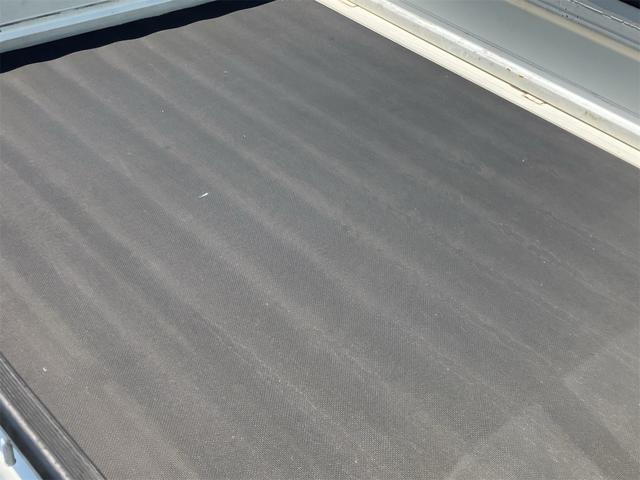 ハイゼットトラック エアコン・パワステ　スペシャル　走行７０９４６ｋｍ　５速ミッション　エアコン　パワーステアリング　三方開　積載可能量３５０ｋｇ（5枚目）