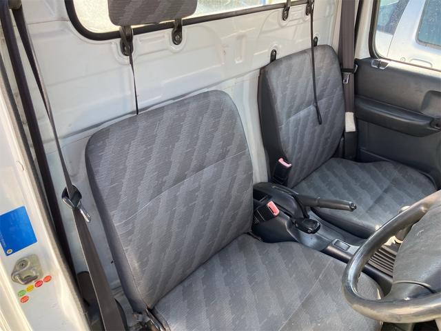 キャリイトラック KCエアコン・パワステ 4WD 三方開 5速ミッション エアコン パワーステアリング 積載可能量350kg(17枚目)