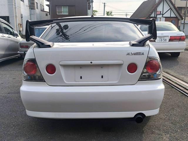 アルテッツァ ＲＳ２００　Ｚエディション　新品クラッチ交換済み　車検整備付き　マニュアルＭＴ（オートマ改マニュアル載せ替え）　新品タイヤ交換済み（7枚目）