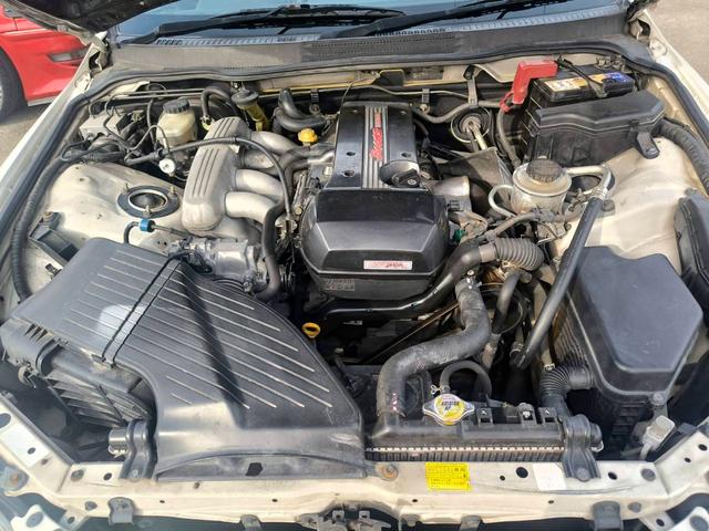 アルテッツァ ＲＳ２００　Ｚエディション　新品クラッチ交換済み　車検整備付き　マニュアルＭＴ（オートマ改マニュアル載せ替え）　新品タイヤ交換済み（14枚目）