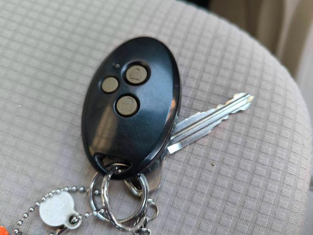 エッセ L オートマ エアコン パワステ パワーウインドウ キーレス 人気のレア色シーブルー(49枚目)