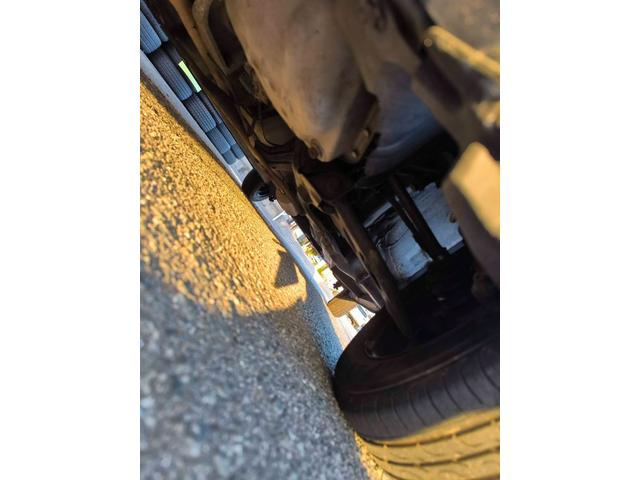 エッセ L オートマ エアコン パワステ パワーウインドウ キーレス 人気のレア色シーブルー(57枚目)