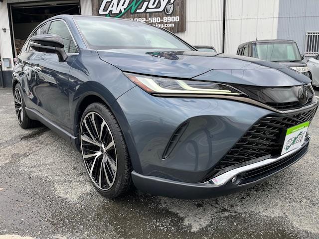 ハリアー Ｚ　ワンオーナー禁煙車　パノラマルーフ付　ダウンサス　２１インチホイール　ＰＨＥＶ用ロアグリル　テールスモーク加工（6枚目）