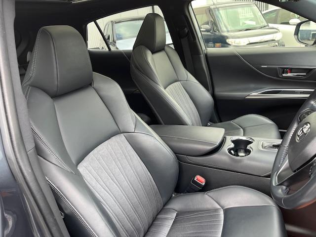 ハリアー Ｚ　ワンオーナー禁煙車　パノラマルーフ付　ダウンサス　２１インチホイール　ＰＨＥＶ用ロアグリル　テールスモーク加工（13枚目）