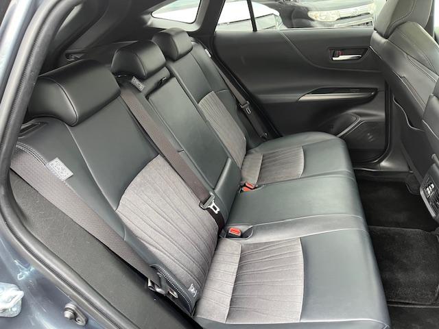 ハリアー Ｚ　ワンオーナー禁煙車　パノラマルーフ付　ダウンサス　２１インチホイール　ＰＨＥＶ用ロアグリル　テールスモーク加工（14枚目）