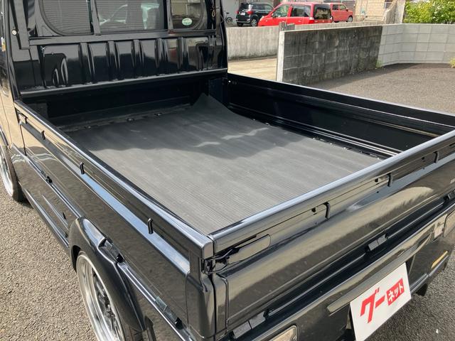 ハイゼットトラック ジャンボ　ナビ・テレビ／Ｂｌｕｅｔｏｏｔｈ接続／ミュージックプレイヤー接続／４ＷＤ／パワーウィンドウ／三方開／ＣＤ・ＤＶＤ再生／オートマ（10枚目）
