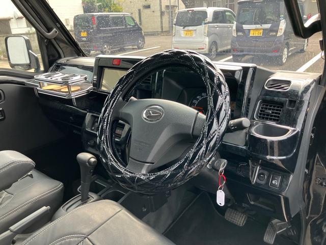 ハイゼットトラック ジャンボ　ナビ・テレビ／Ｂｌｕｅｔｏｏｔｈ接続／ミュージックプレイヤー接続／４ＷＤ／パワーウィンドウ／三方開／ＣＤ・ＤＶＤ再生／オートマ（12枚目）