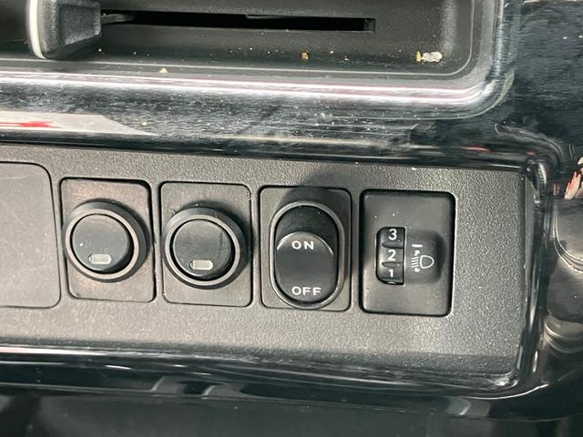 ハイゼットトラック ジャンボ　ナビ・テレビ／Ｂｌｕｅｔｏｏｔｈ接続／ミュージックプレイヤー接続／４ＷＤ／パワーウィンドウ／三方開／ＣＤ・ＤＶＤ再生／オートマ（37枚目）