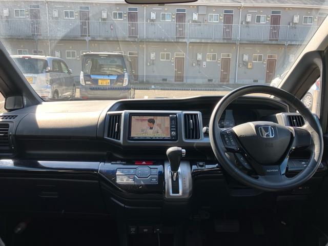 ステップワゴンスパーダ Ｚ　ＨＤＤナビエディション　両側電動スライドドア／ＥＴＣ／バックカメラ／ナビ・ＴＶ／ＣＤ・ＤＶＤ再生／ＨＩＤヘッドランプ／８人乗り／スマートキー２個／１６インチアルミホイール（3枚目）