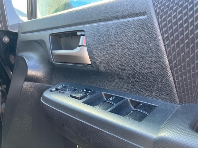 ステップワゴンスパーダ Ｚ　ＨＤＤナビエディション　両側電動スライドドア／ＥＴＣ／バックカメラ／ナビ・ＴＶ／ＣＤ・ＤＶＤ再生／ＨＩＤヘッドランプ／８人乗り／スマートキー２個／１６インチアルミホイール（12枚目）